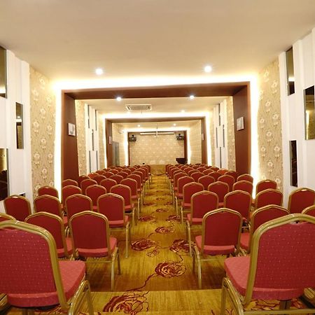 Green Rose Hotel Batam Kültér fotó
