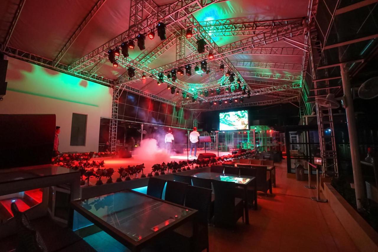 Green Rose Hotel Batam Kültér fotó